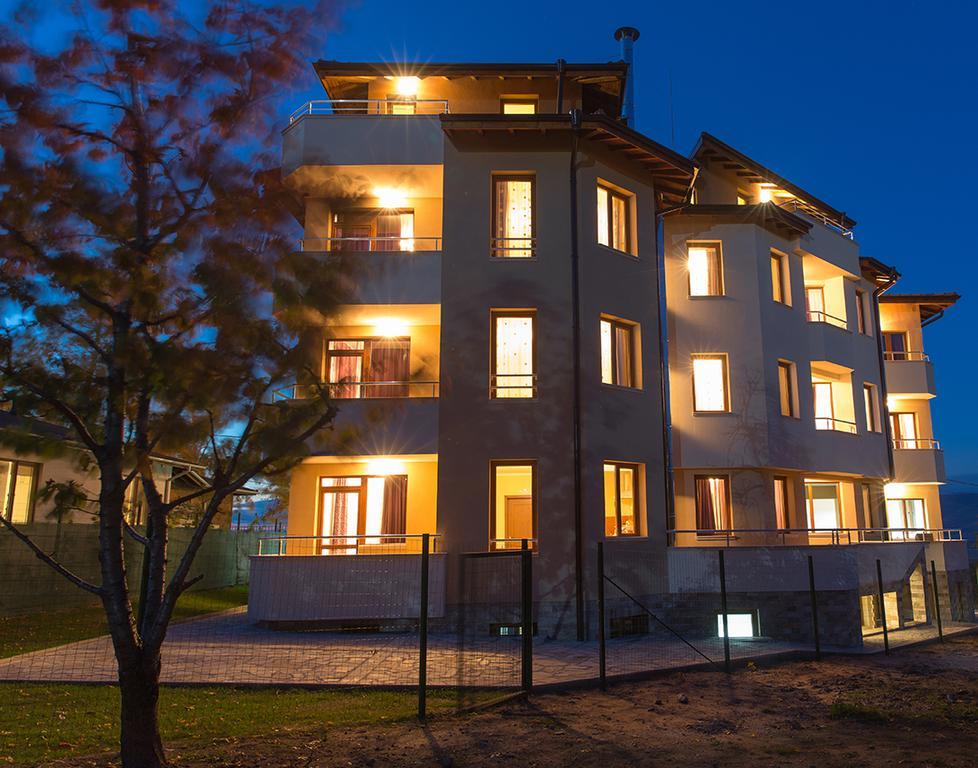 Family Hotel Relaxa サパレヴァ・バニャ エクステリア 写真